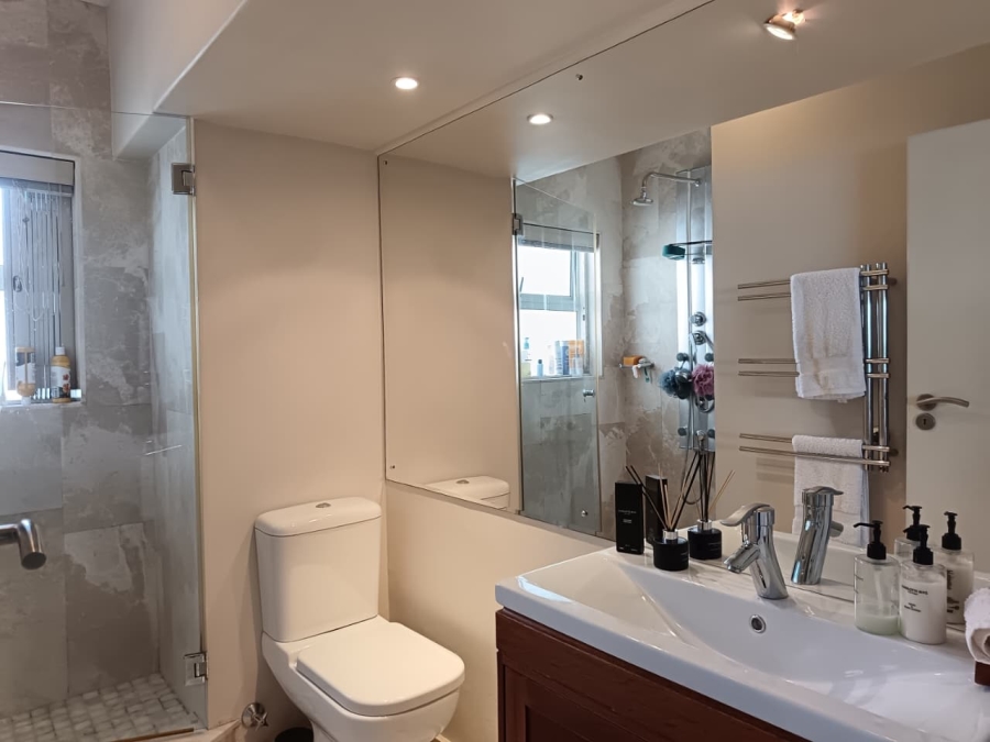 2 Bedroom Property for Sale in Mouille Point Western Cape